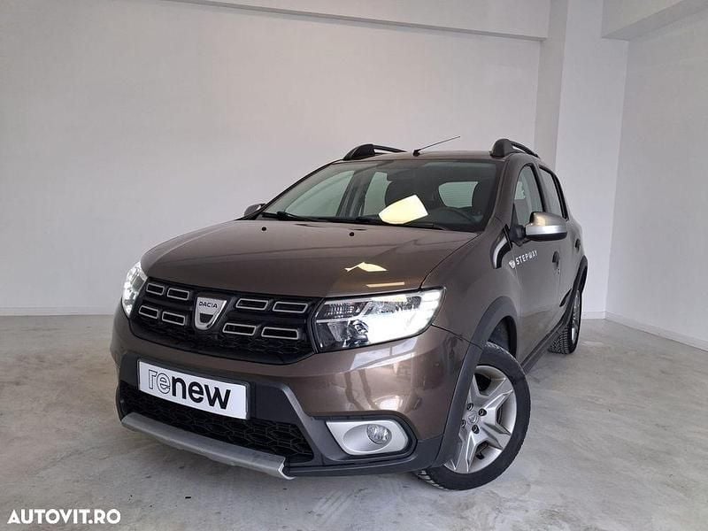Second-hand Dacia Sandero Stepway 95 CP (69 kW) 2017 Culoaremaro
