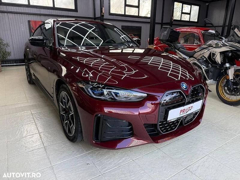 Culoarerosu Utilizat 2022 BMW i4 Shadowline Berlinǎ | 45.999 EUR (Super Preț) - Imagine 1/4