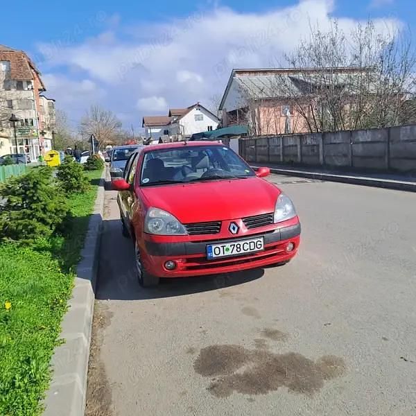 Rosu Utilizat 2005 Renault Clio Symbol Berlinǎ | 1.600 EUR - Imagine 1/4