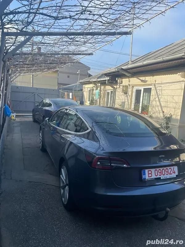 Second-hand Tesla Model 3 330 kW (450 CP) 2020 Berlinǎ