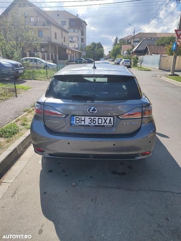 Culoaregri Utilizat 2012 Lexus CT200h Executive Line Berlinǎ | 10.000 EUR - Imagine 1/3