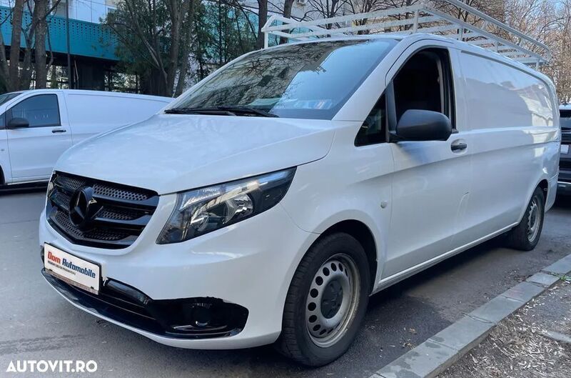Alb Utilizat 2019 Mercedes Vito Monovolum | 25.900 EUR - Imagine 1/4