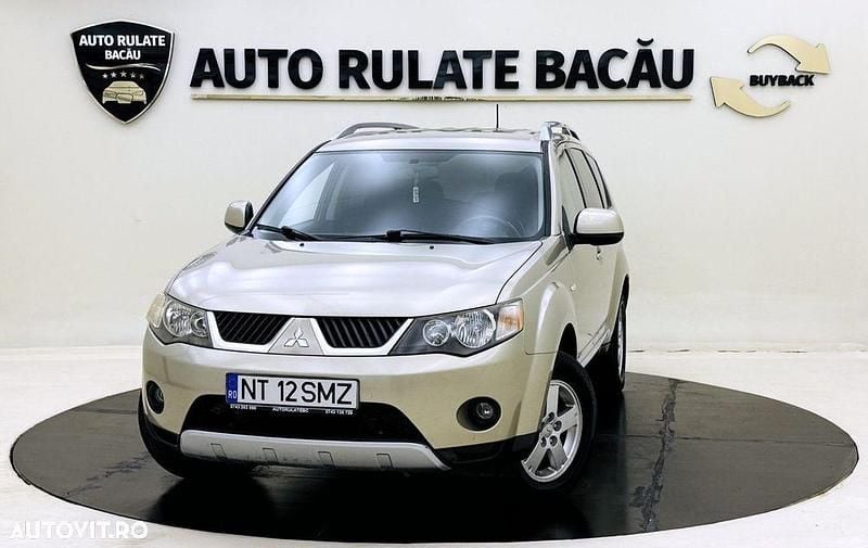 Culoarebej Utilizat 2007 Mitsubishi Outlander SUV | 5.500 EUR (Puțin scump) - Imagine 1/4