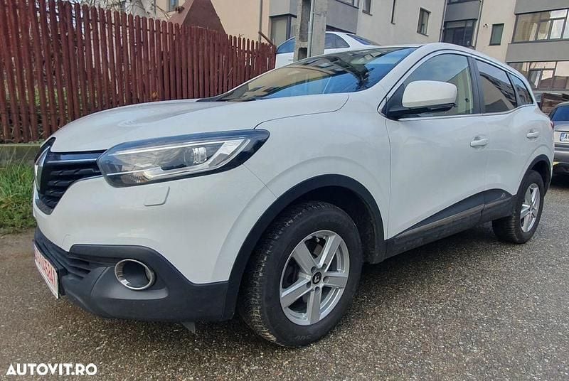 Culoarealb Utilizat 2016 Renault Kadjar Business SUV | 10.000 EUR (Preț bun) - Imagine 1/4