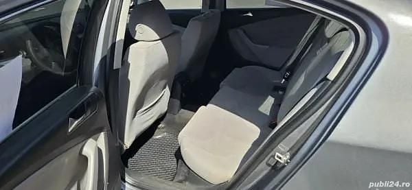 Utilizat 2006 VW Passat Berlinǎ | 2.200 EUR (Preț bun) - Imagine 1/4