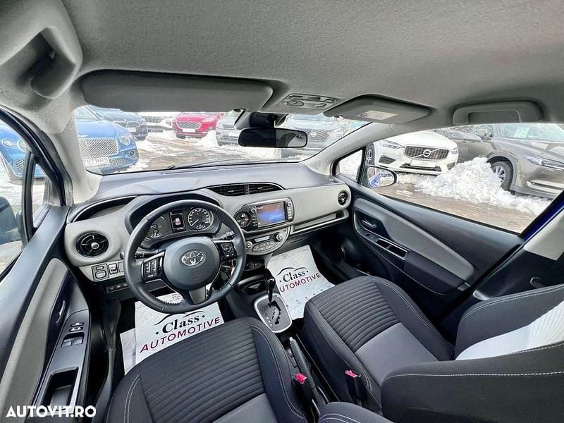 Second-hand Toyota Yaris Hybrid 73 CP (53 kW) 2019 Culoarealbastru