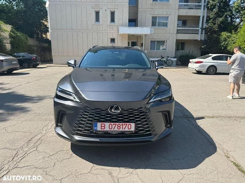 Second-hand Lexus RX350h Executive Line 250 CP (183 kW) 2024 Culoaregri Berlinǎ