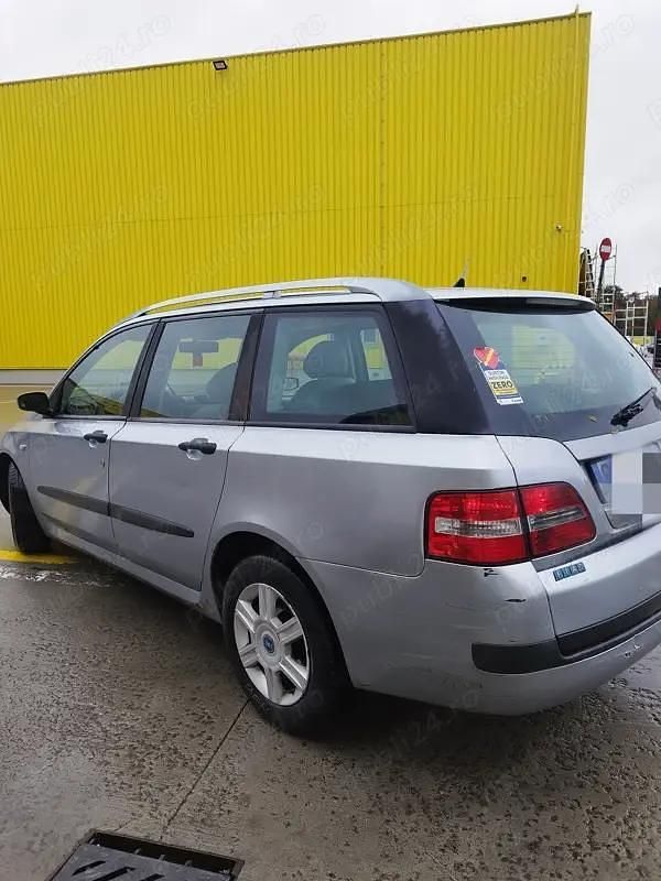 Utilizat 2005 Fiat Stilo Berlinǎ | 750 EUR - Imagine 1/4