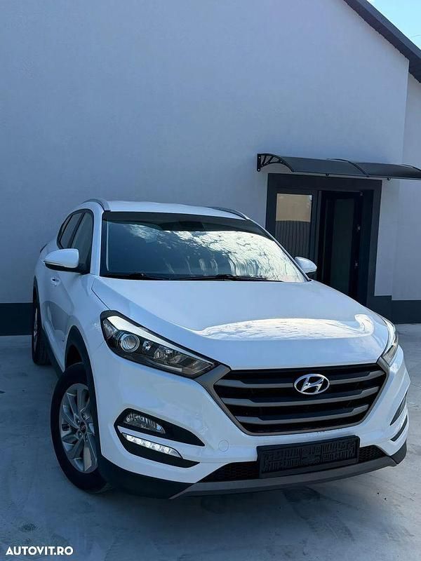 Culoarealb Utilizat 2016 Hyundai Tucson Advantage SUV | 13.890 EUR (Preț OK) - Imagine 1/4