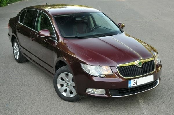 Utilizat 2010 Skoda Superb Ambition Berlinǎ | 5.500 EUR (Preț bun) - Imagine 1/4
