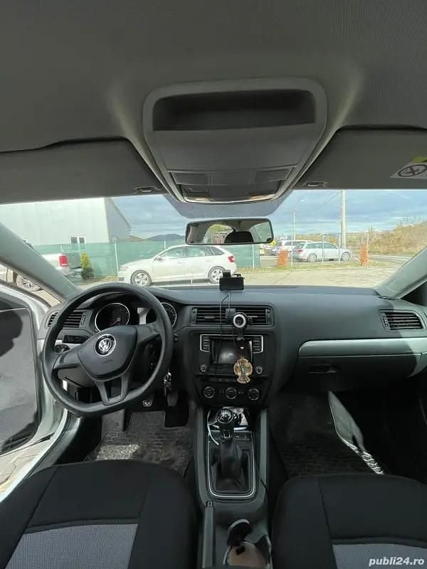 Second-hand VW Jetta 110 CP (80 kW) 2018 Berlinǎ