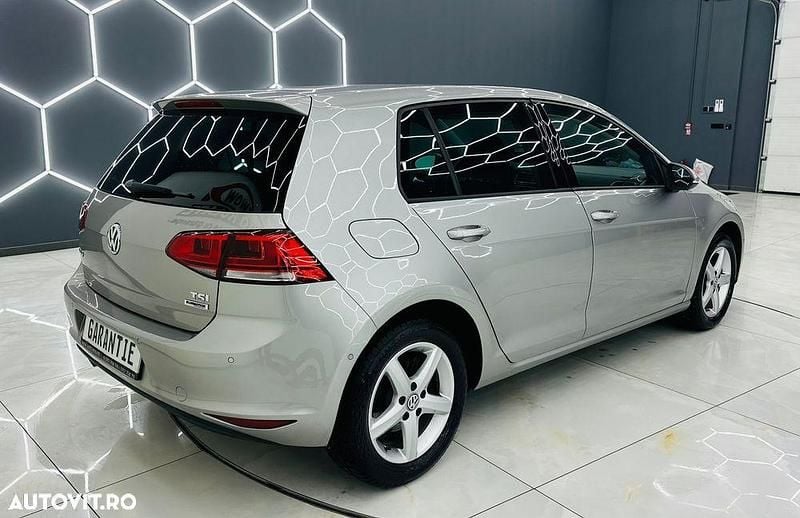 Second-hand VW Golf VII Highline 105 CP (77 kW) 2015 Culoaregri Hatchback
