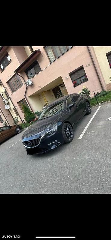 Culoarenegru Utilizat 2015 Mazda 6 Berlinǎ | 9.000 EUR (Preț bun) - Imagine 1/4