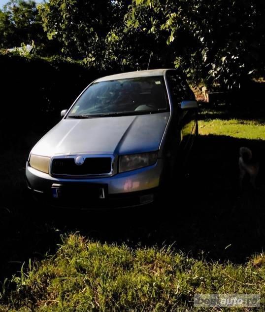 Argintiu Utilizat 2003 Skoda Fabia Hatchback | 1.200 EUR (Preț OK) - Imagine 1/4