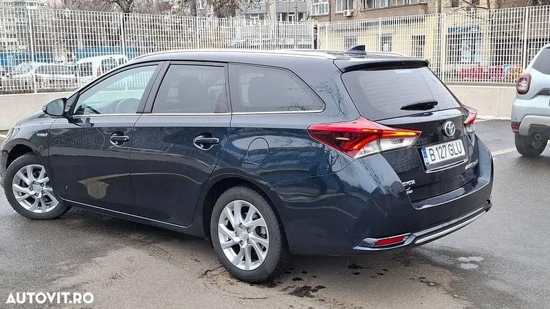 Second-hand Toyota Auris Hybrid Sol 136 CP (100 kW) 2016 Culoaregri Break