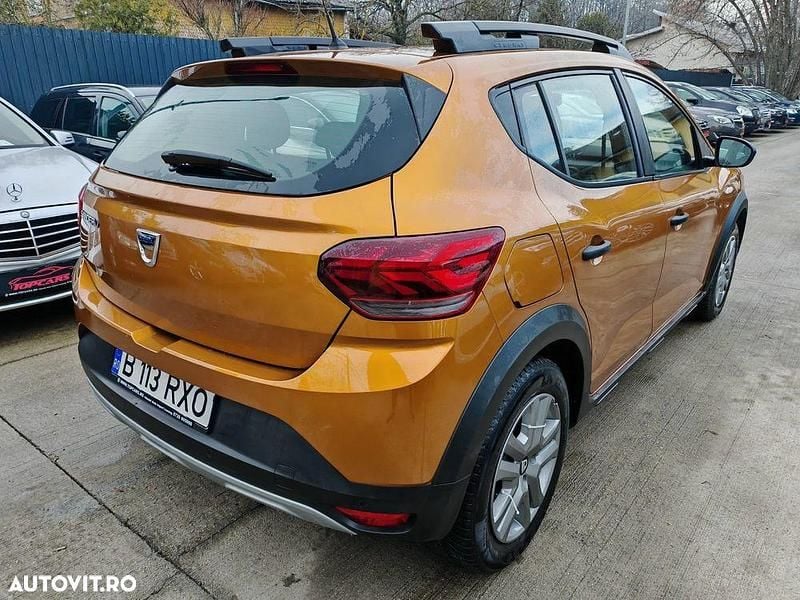 Second-hand Dacia Sandero Expression 100 CP (73 kW) 2022 Culoareportocaliu