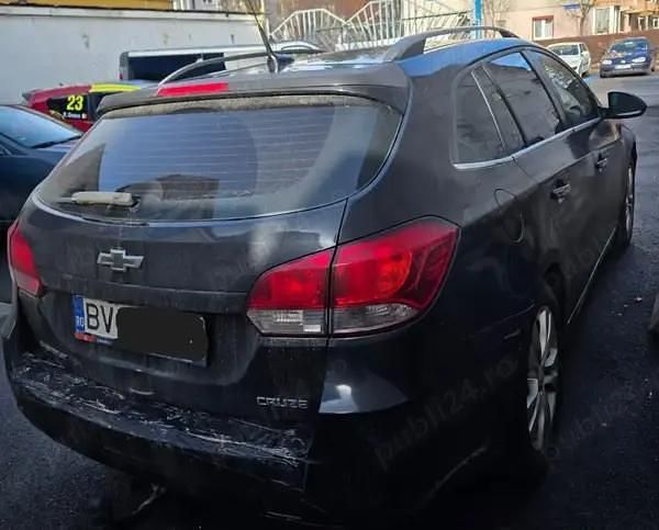 Second-hand Chevrolet Cruze 163 CP (119 kW) 2012 Negru Break