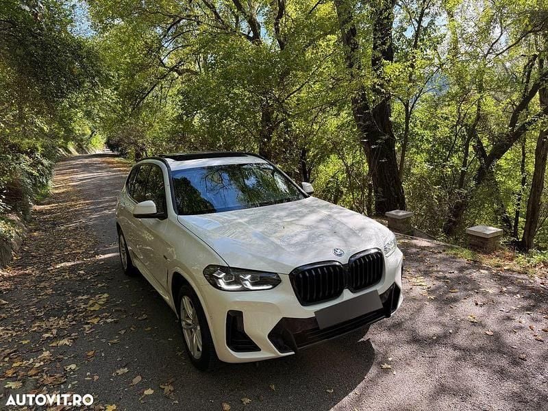 Culoarealb Utilizat 2022 BMW X3 Shadowline SUV | 37.999 EUR (Puțin scump) - Imagine 1/4