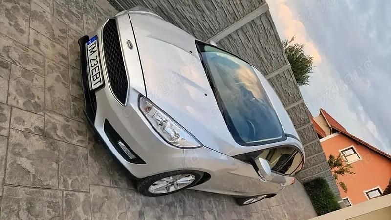 Argintiu Utilizat 2018 Ford Focus Hatchback | 8.500 EUR (Preț OK) - Imagine 1/4