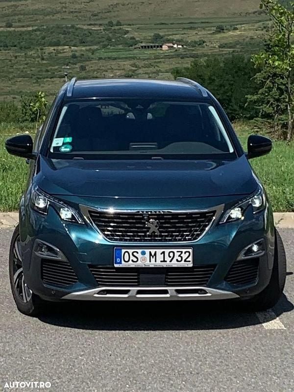 Albastru Utilizat 2019 Peugeot 5008 Allure Monovolum | 12.450 EUR (Super Preț) - Imagine 1/4
