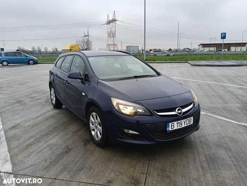 Second-hand Opel Astra Cosmo 110 CP (80 kW) 2015 Culoarealbastru Break
