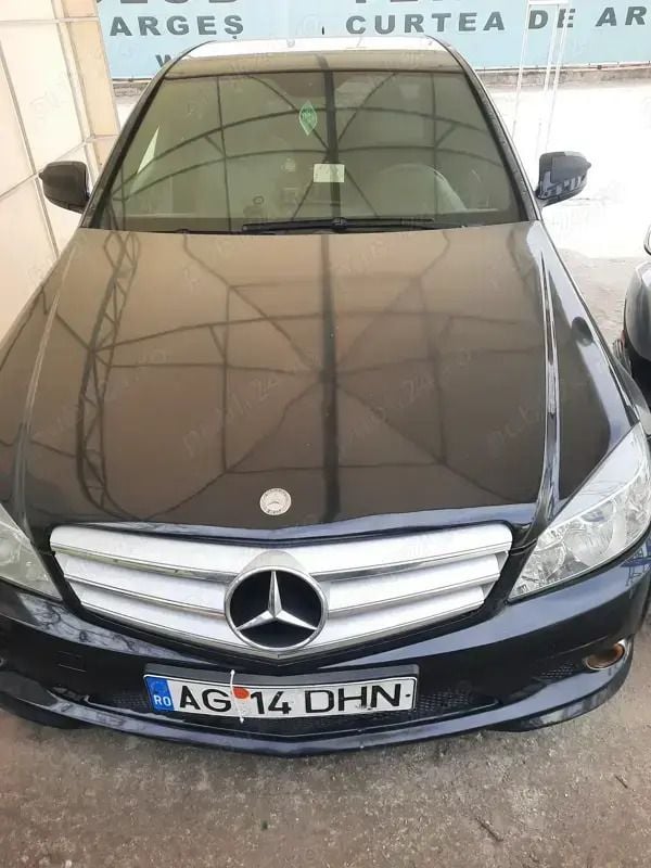 Utilizat 2007 Mercedes C200 Berlinǎ | 4.950 EUR (Preț OK) - Imagine 1/4