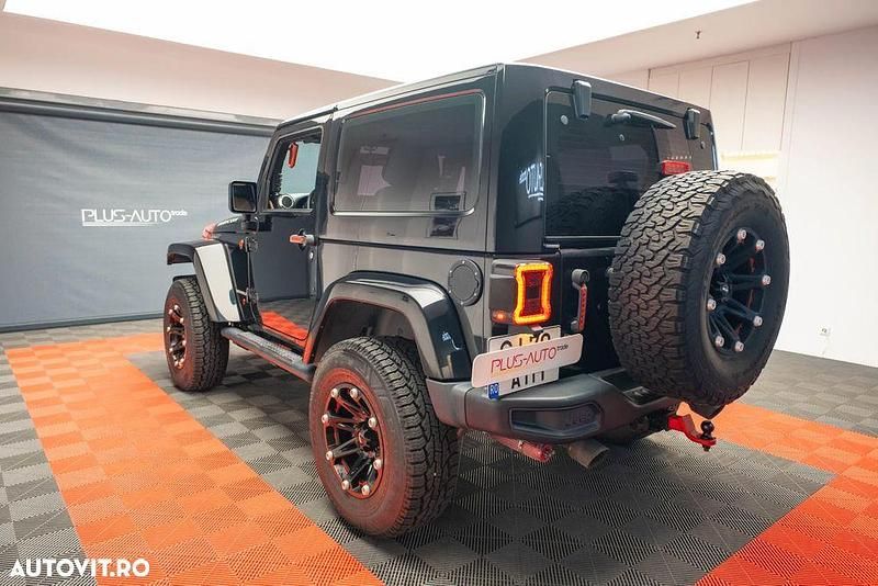 Second-hand Jeep Wrangler 284 CP (208 kW) 2013 Culoarenegru SUV