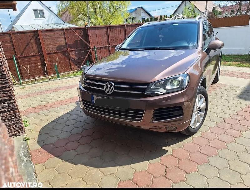 Culoaremaro Utilizat 2012 VW Touareg SUV | 9.550 EUR (Puțin scump) - Imagine 1/4