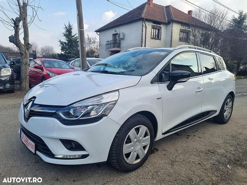 Second-hand Renault Clio GrandTour Intens 90 CP (66 kW) 2019 Culoarealb Break