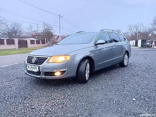Verde Utilizat 2007 VW Passat Break | 1.950 EUR (Preț bun) - Imagine 1/4