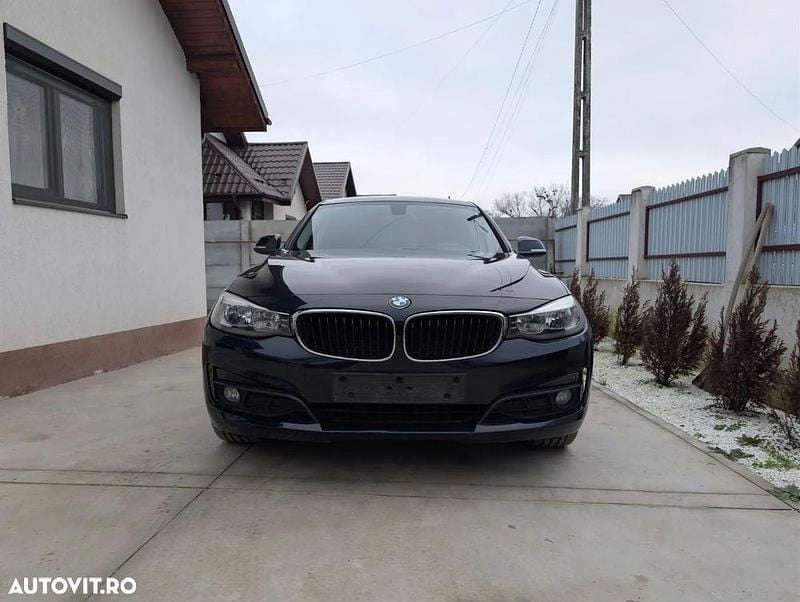 Culoarealbastru Utilizat 2014 BMW 320 Gran Turismo Sport Line Coupe | 10.500 EUR (Super Preț) - Imagine 1/4