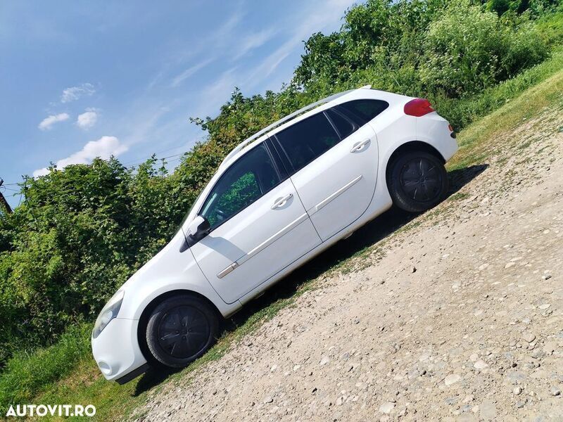 Second-hand Renault Clio GrandTour Dynamique 90 CP (66 kW) 2012 Alb Break