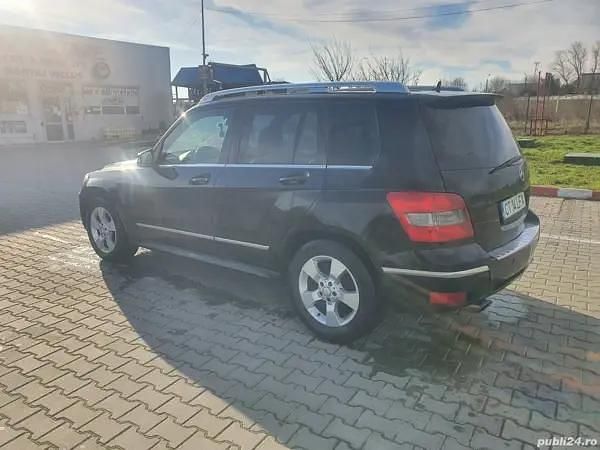 Second-hand Mercedes GLK250 170 CP (125 kW) 2010 SUV