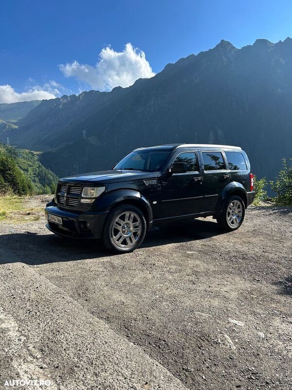 Negru Utilizat 2008 Dodge Nitro SUV | 2.800 EUR - Imagine 1/4