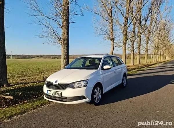 Alb Utilizat 2017 Skoda Fabia Break | 5.999 EUR (Preț bun) - Imagine 1/4