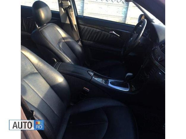 Second-hand Mercedes E270 177 CP (130 kW) 2006 Argintiu