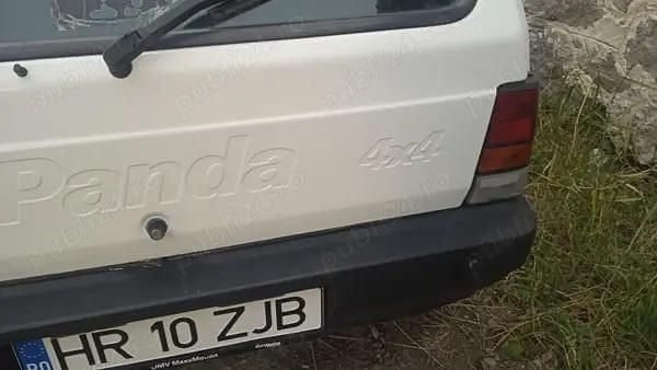 Alb Utilizat 2000 Fiat Panda 4x4 Hatchback | 3.500 EUR - Imagine 1/2