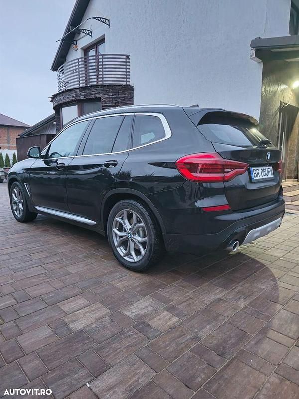 Culoarenegru Utilizat 2018 BMW X3 SUV | 23.999 EUR (Puțin scump) - Imagine 1/4
