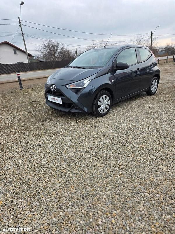 Second-hand Toyota Aygo 72 CP (52 kW) 2021 Culoaregri Hatchback