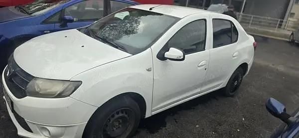 Alb Utilizat 2014 Dacia Logan Berlinǎ | 5.000 EUR (Preț OK) - Imagine 1/4