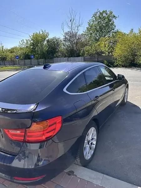 Second-hand BMW 318 147 CP (108 kW) 2015 Albastru Berlinǎ