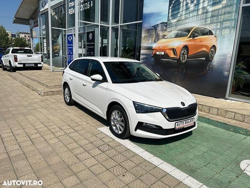 Alb Utilizat 2021 Skoda Scala Style Hatchback | 13.490 EUR (Preț OK) - Imagine 1/4