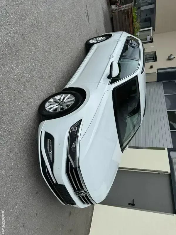 Utilizat 2022 VW Passat Break | 18.200 EUR (Super Preț) - Imagine 1/4
