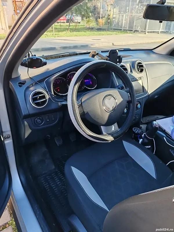 Second-hand Dacia Sandero Stepway 130 CP (95 kW) 2014 Hatchback