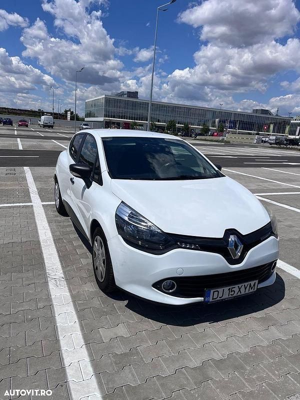 Alb Utilizat 2016 Renault Clio IV Life Hatchback | 6.300 EUR (Preț OK) - Imagine 1/4