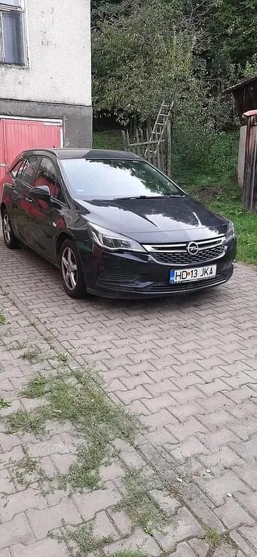 Negru Utilizat 2016 Opel Astra Break | 6.800 EUR (Preț OK) - Imagine 1/4