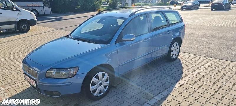 Culoarealbastru Utilizat 2005 Volvo V50 Momentum Break | 1.750 EUR - Imagine 1/4