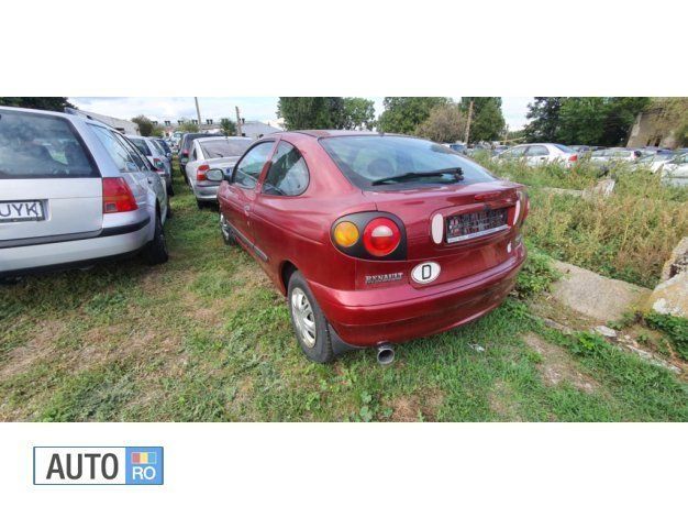 Rosu Utilizat 1996 Renault Mégane Coupé Coupe | 699 EUR - Imagine 1/4