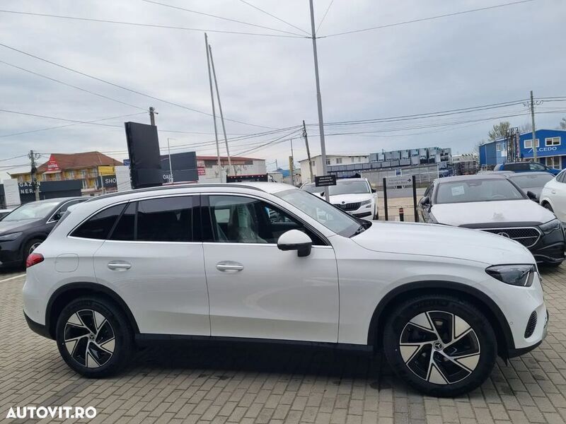 Nouă Mercedes GLC220 197 CP (144 kW) 2025 Alb SUV