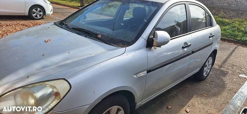 Second-hand Hyundai Accent 110 CP (80 kW) 2010 Culoaregri Berlinǎ